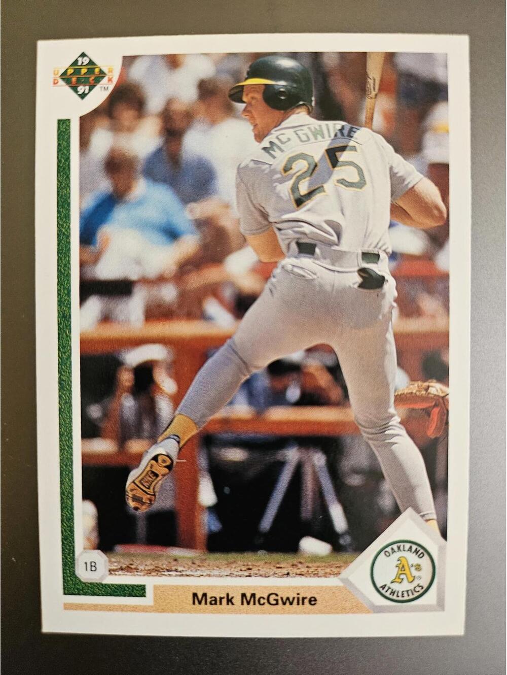 Mark McGwire - Oakland A's - 1991 Upper Deck Baseball Card #174 Mint